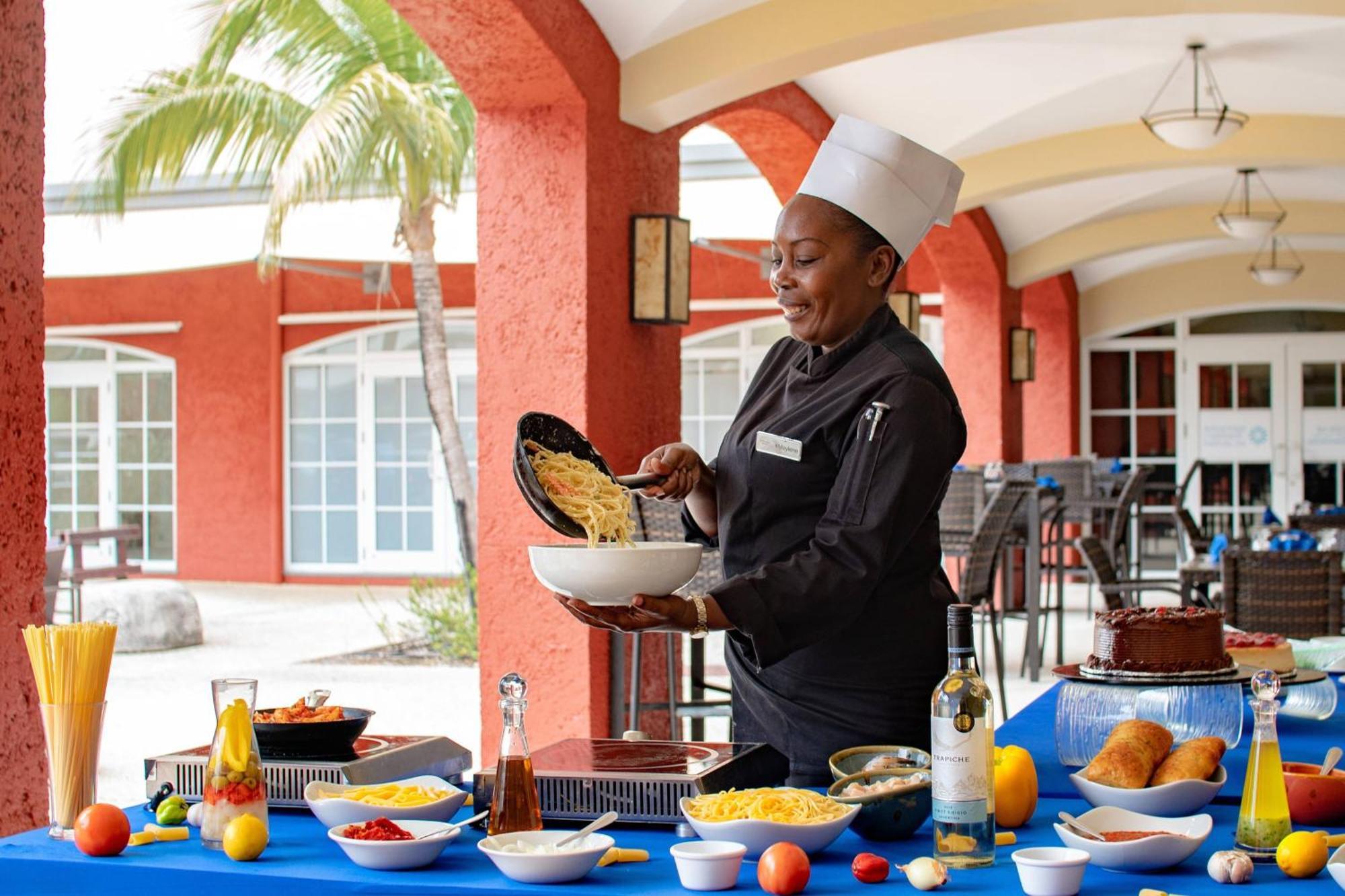 Готель Courtyard By Marriott Bridgetown, Barbados Екстер'єр фото